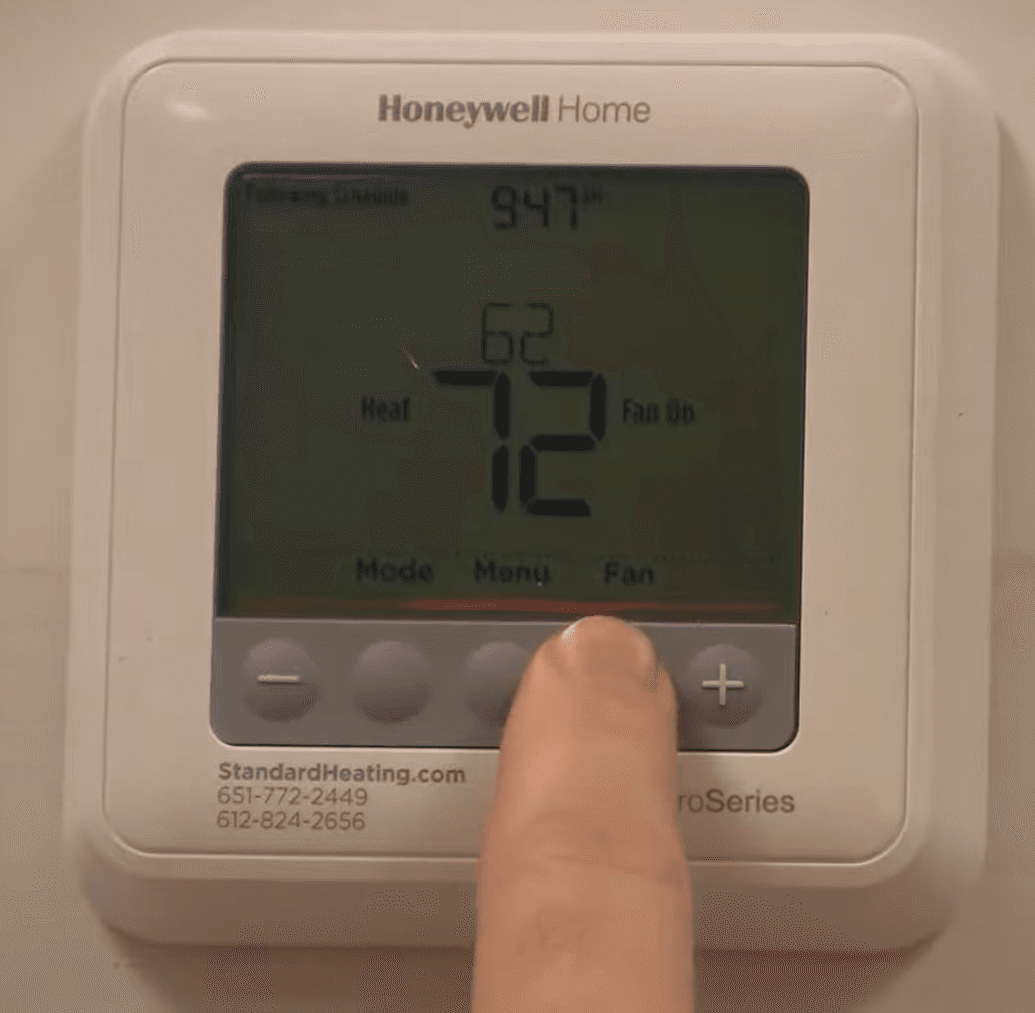 https://www.standardheating.com/images/blog/Honeywell-Thermostat-Demo-2.2302201248550.png